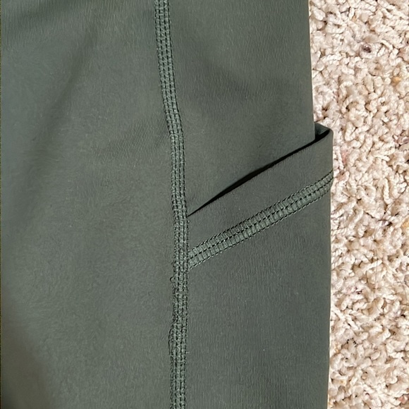 Torrid Active Performance Core Crop Leggings With Side Pockets (3) - Picture 4 of 11